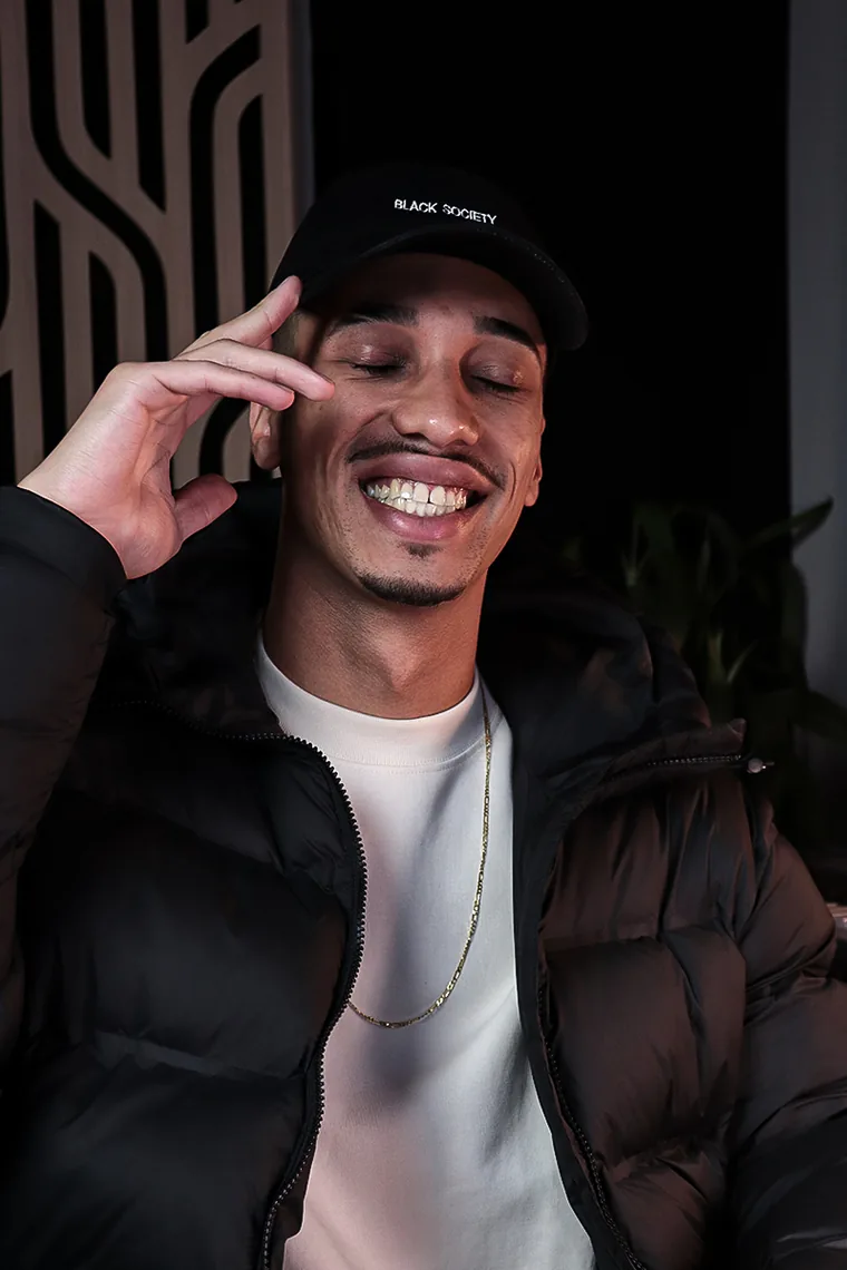 CJ (JovemCJ), produtor musical, idealizador do Royalty Invisível